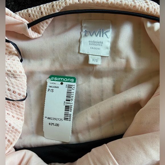 Beautiful dress 👛 - Picture 5 of 6